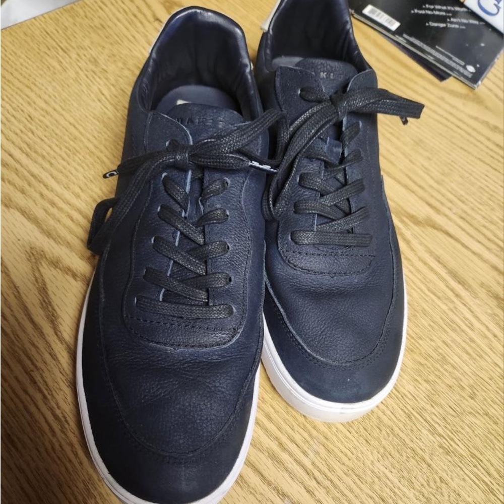 Oakley Atom Premium Mens Size 9.5 Fathom Blue Leather Lifestyle Sneaker Shoes